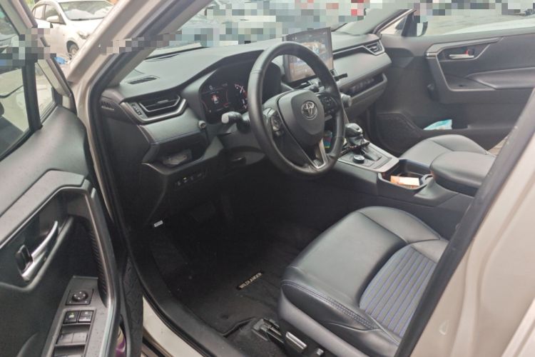 Used Toyota Wildlander 2020 2.0L CVT 4x4 Tech Edition Driver Seat