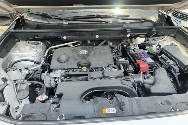Used Toyota Wildlander 2020 2.0L CVT 4x4 Luxury Edition Engine Bay