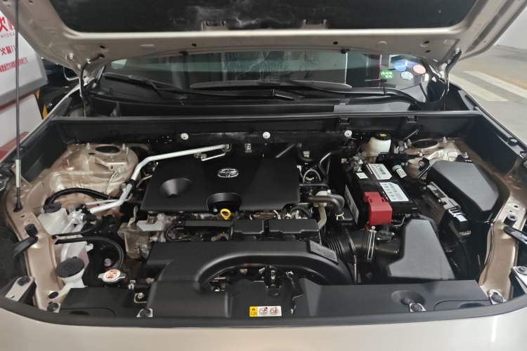 Used Toyota Wildlander 2020 2.0L CVT Two-Wheel Drive Luxury Edition Engine Bay