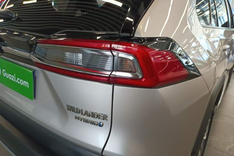 Used Toyota Wildlander 2020 Dual-Motor 2.5L E-CVT Four-Wheel Drive Luxury Edition Exterior 2