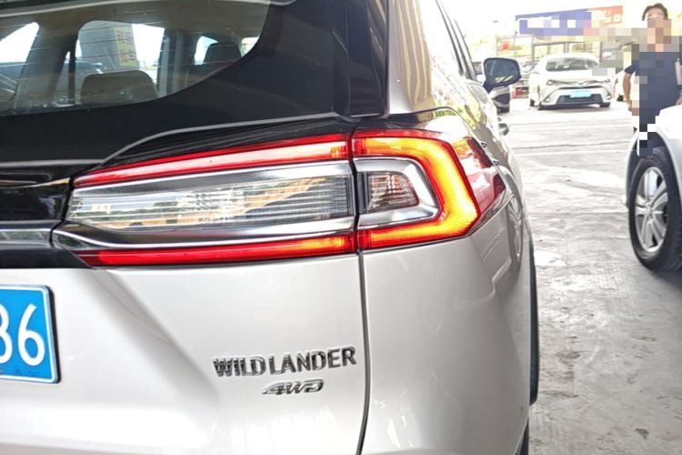 Used Toyota Wildlander 2020 2.0L CVT 4x4 Luxury Edition Exterior 3