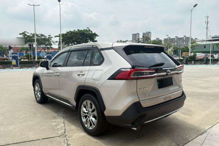 Used Toyota Wildlander 2020 2.0L CVT 4x4 Luxury Edition Exterior 5