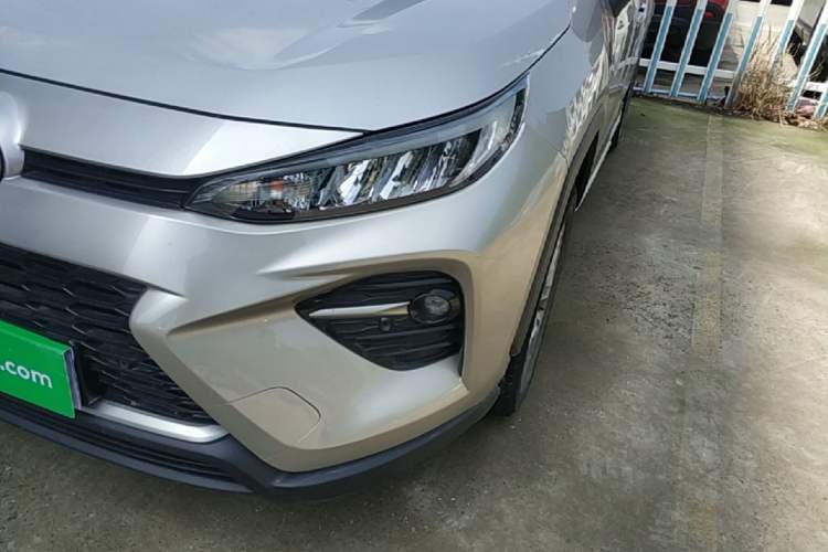Used Toyota Wildlander 2020 2.0L CVT 4x4 Luxury Edition Left Front Headlight