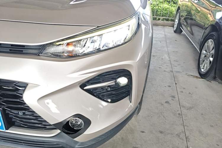 Used Toyota Wildlander 2020 2.0L CVT 4x4 Luxury Edition Left Front Headlight