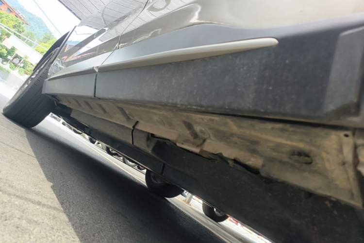 Used Toyota Wildlander 2020 2.0L CVT 4x4 Luxury Edition Left Side Sill