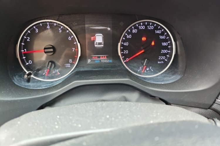 Used Toyota Wildlander 2020 2.0L CVT Two-Wheel Drive Luxury Edition Odometer Close Up