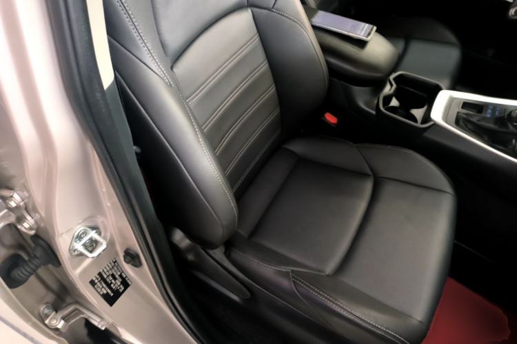 Used Toyota Wildlander 2020 2.0L CVT 4x4 Luxury Edition Right Front Seat