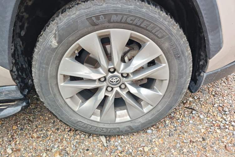 Used Toyota Wildlander 2020 2.0L CVT Two-Wheel Drive Luxury Edition Right Front Wheel Hub