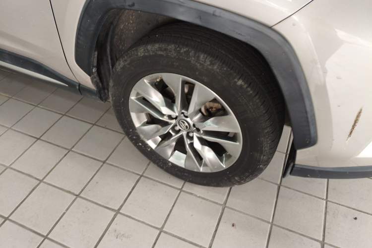 Used Toyota Wildlander 2020 2.0L CVT Two-Wheel Drive Luxury Edition Right Front Wheel Hub