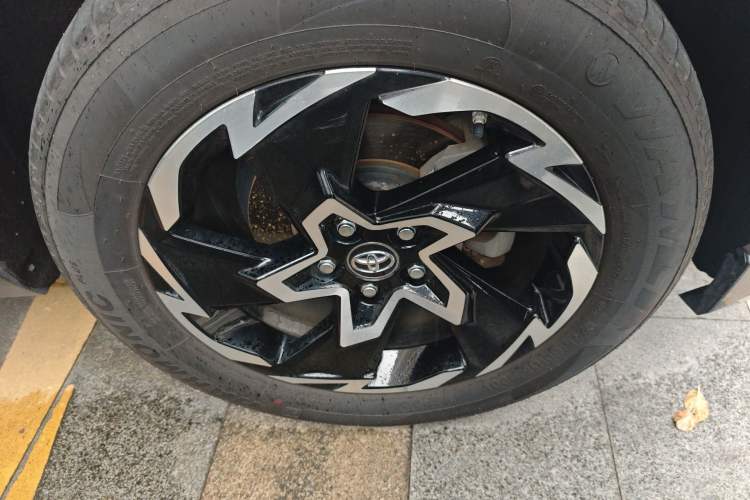 Used Toyota Wildlander 2020 2.0L CVT 4x4 Tech Edition Right Front Wheel Hub