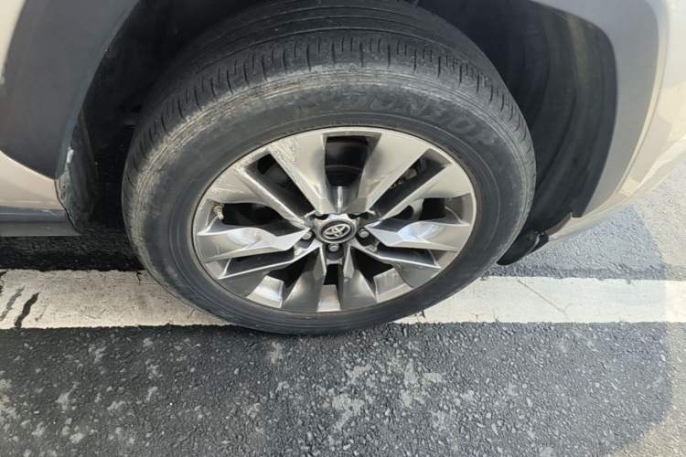 Used Toyota Wildlander 2020 2.0L CVT 4x4 Luxury Edition Right Rear Wheel Hub