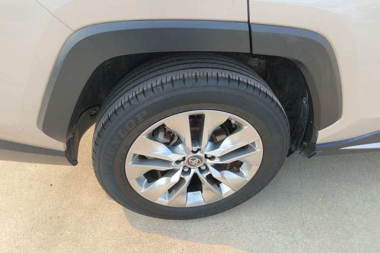Used Toyota Wildlander 2020 2.0L CVT Two-Wheel Drive Luxury Edition Right Rear Wheel Hub