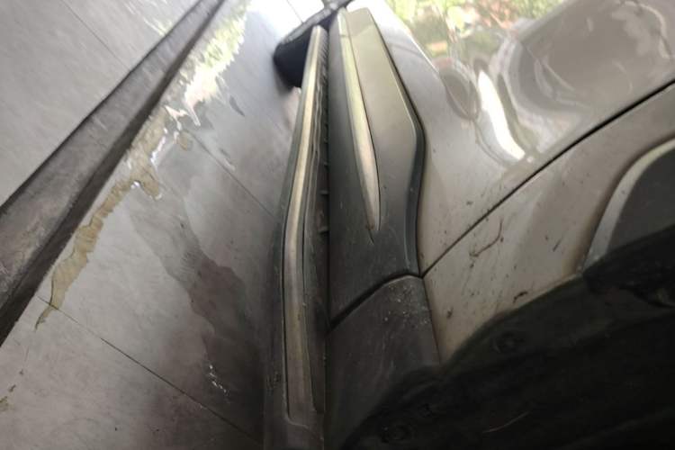 Used Toyota Wildlander 2020 Dual-Engine 2.5L E-CVT Two-Wheel Drive Prestige Edition Right Side Sill