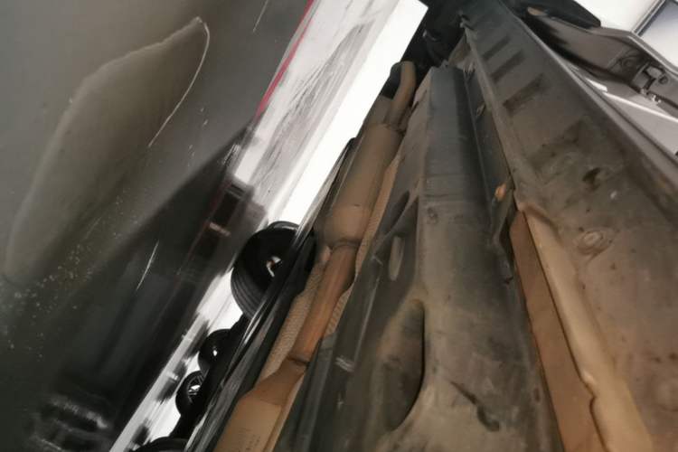 Used Toyota Wildlander 2020 Dual-Engine 2.5L E-CVT Two-Wheel Drive Luxury Edition Right Side Sill