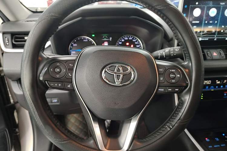 Used Toyota Wildlander 2020 Dual-Engine 2.5L E-CVT Two-Wheel Drive Prestige Edition Steering Wheel