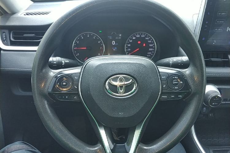 Used Toyota Wildlander 2020 2.0L CVT 4x4 Luxury Edition Steering Wheel