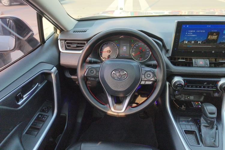 Used Toyota Wildlander 2020 2.0L CVT Two-Wheel Drive Luxury Edition Steering Wheel