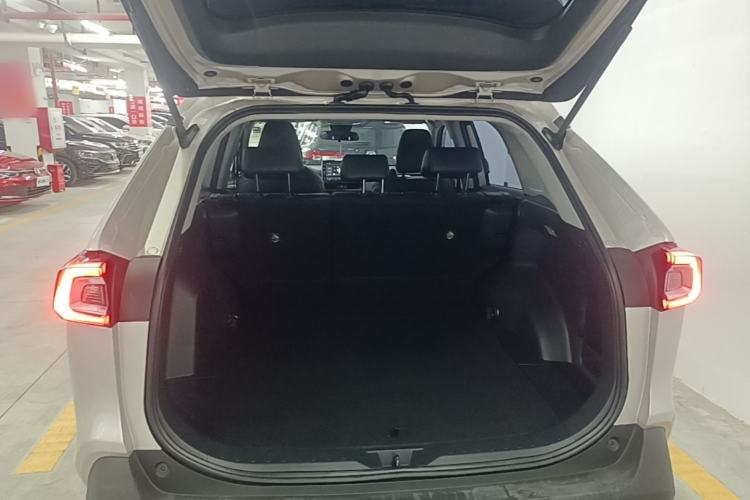 Used Toyota Wildlander 2020 2.0L CVT Two-Wheel Drive Luxury Edition Trunk