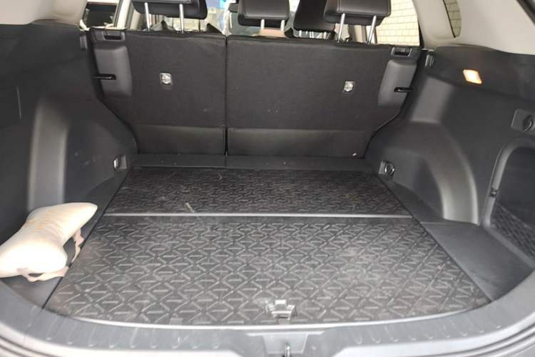Used Toyota Wildlander 2020 Dual-Engine 2.5L E-CVT Two-Wheel Drive Prestige Edition Trunk