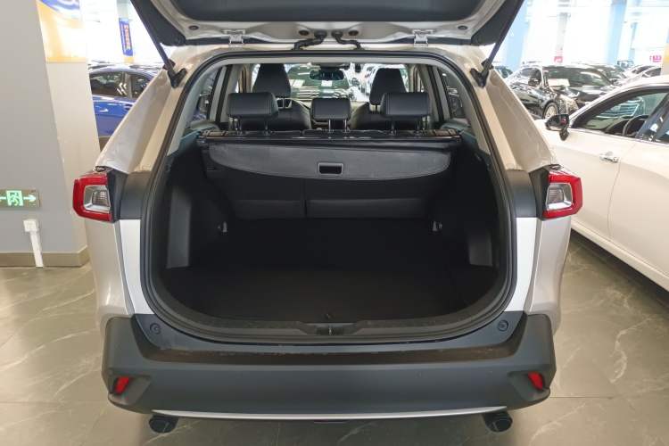 Used Toyota Wildlander 2020 Dual-Motor 2.5L E-CVT Four-Wheel Drive Luxury Edition Trunk
