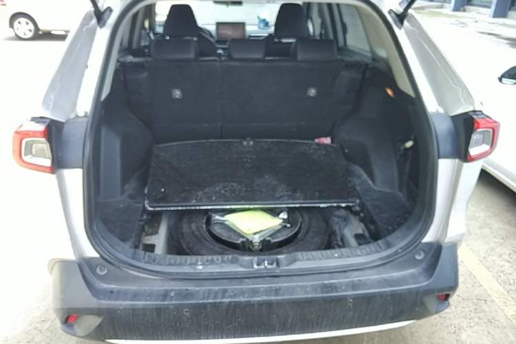 Used Toyota Wildlander 2020 2.0L CVT 4x4 Luxury Edition Trunk