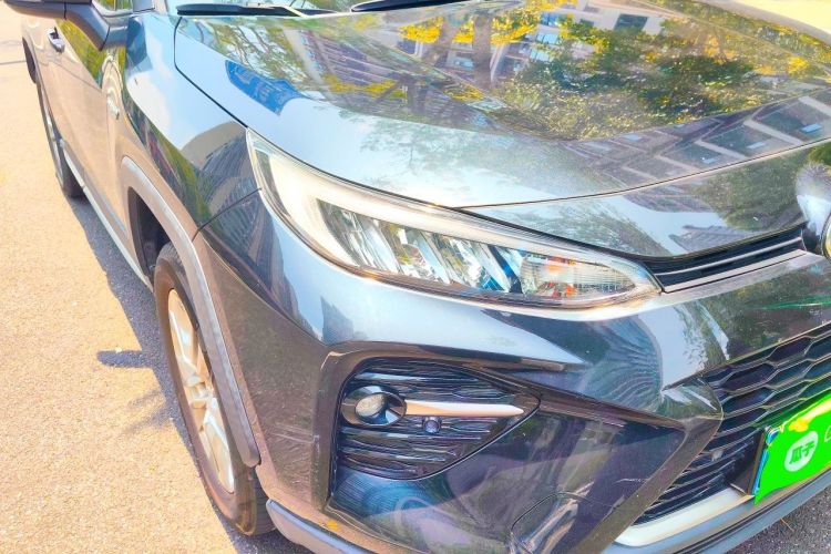 Used Toyota Wildlander 2020 Dual-Engine 2.5L E-CVT Two-Wheel Drive Luxury Edition Right Front Headlight