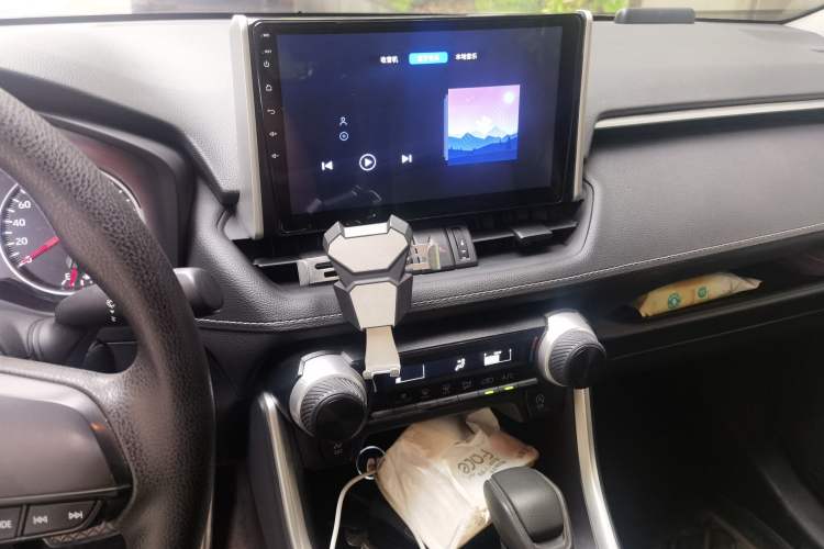 Used Toyota Wildlander 2020 2.0L CVT Two-Wheel Drive Leading Edition Audio And AC Panel