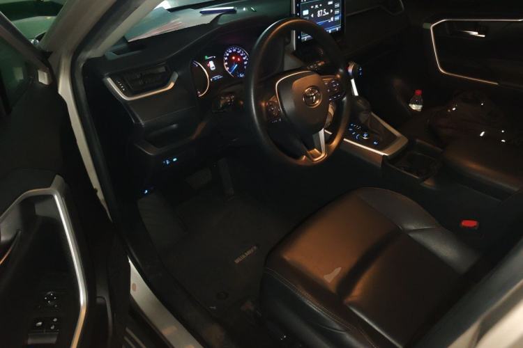 Used Toyota Wildlander 2020 Dual-Motor 2.5L E-CVT Four-Wheel Drive Luxury Edition Driver Seat