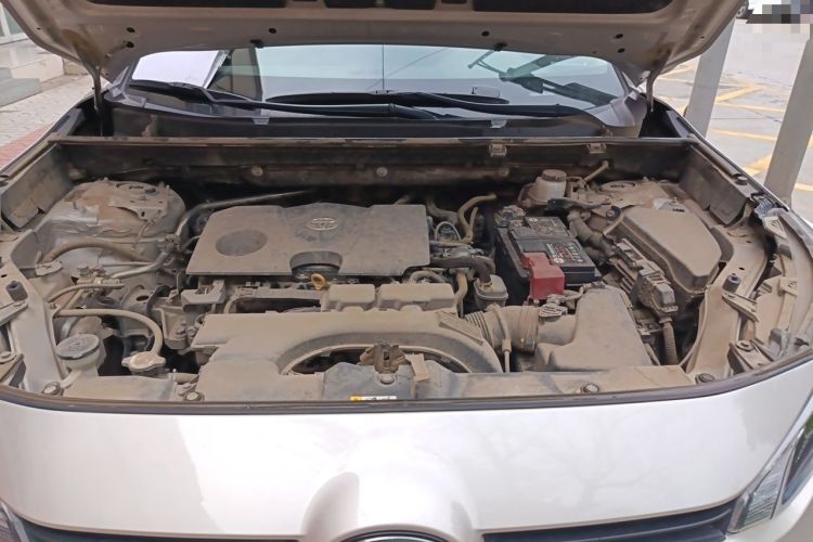 Used Toyota Wildlander 2020 2.0L CVT 4x4 Luxury Edition Engine Bay