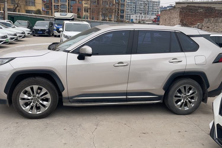 Used Toyota Wildlander 2020 2.0L CVT 4x4 Luxury Edition Exterior 4