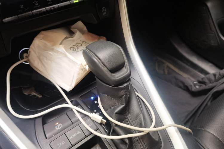 Used Toyota Wildlander 2020 2.0L CVT Two-Wheel Drive Leading Edition Gear Lever