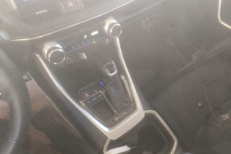 Used Toyota Wildlander 2020 2.0L CVT Two-Wheel Drive Leading Edition Gear Lever