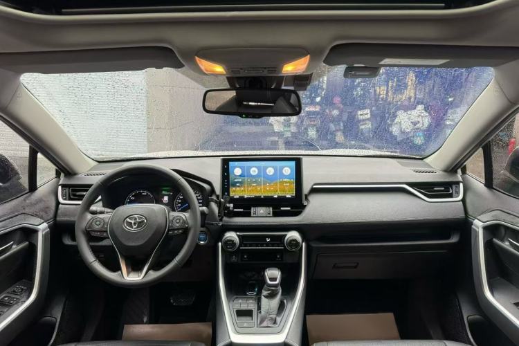Used Toyota Wildlander 2020 Dual-Engine 2.5L E-CVT Two-Wheel Drive Prestige Edition Interior 3