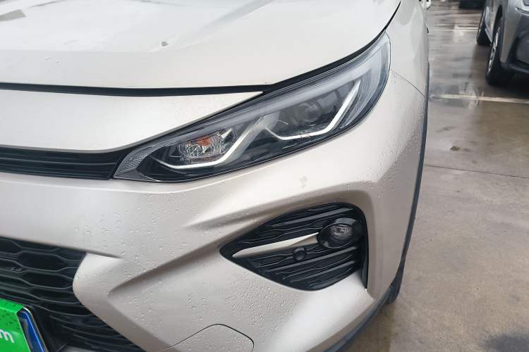 Used Toyota Wildlander 2020 Dual-Engine 2.5L E-CVT Two-Wheel Drive Prestige Edition Left Front Headlight