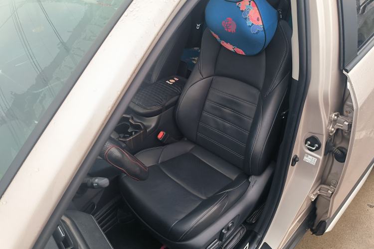 Used Toyota Wildlander 2020 Dual-Engine 2.5L E-CVT Two-Wheel Drive Prestige Edition Left Front Seat