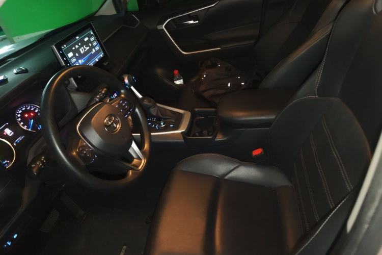 Used Toyota Wildlander 2020 Dual-Motor 2.5L E-CVT Four-Wheel Drive Luxury Edition Left Front Seat