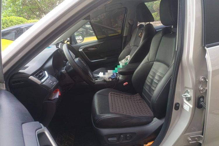 Used Toyota Wildlander 2020 Dual-Engine 2.5L E-CVT Two-Wheel Drive Luxury Edition Left Front Seat