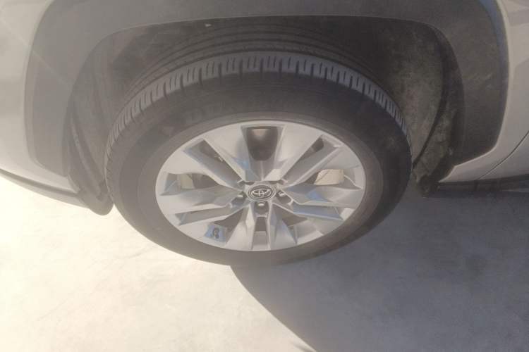 Used Toyota Wildlander 2020 2.0L CVT Two-Wheel Drive Leading Edition Left Front Wheel Hub