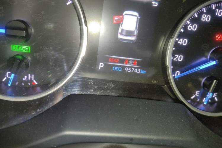 Used Toyota Wildlander 2020 Dual-Motor 2.5L E-CVT Four-Wheel Drive Luxury Edition Odometer Close Up