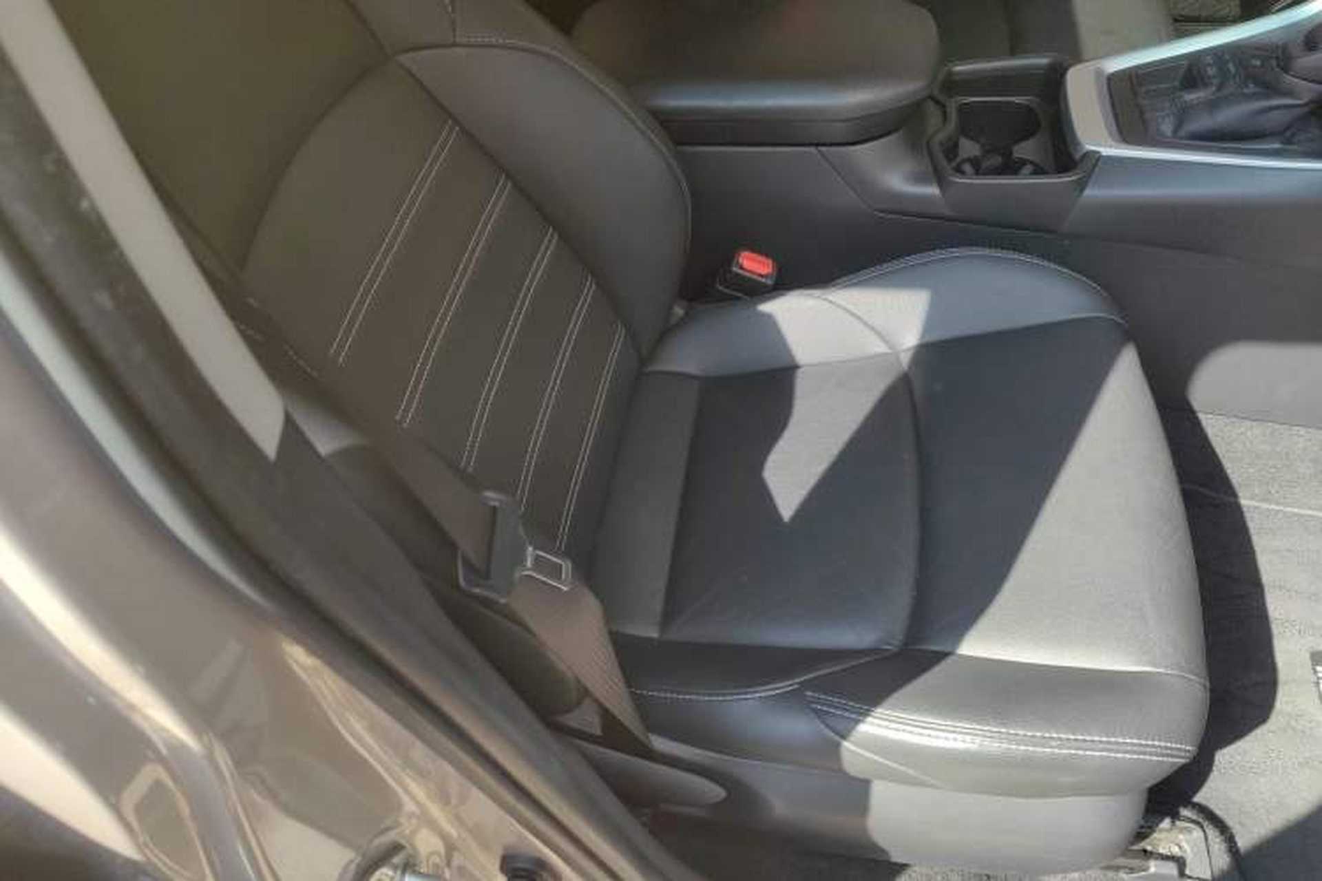 Used Toyota Wildlander 2020 2.0L CVT 4x4 Luxury Edition Right Front Seat