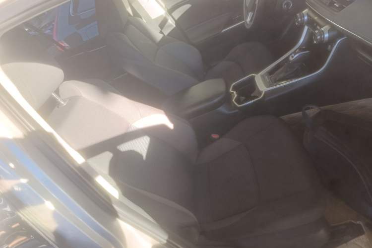 Used Toyota Wildlander 2020 2.0L CVT Two-Wheel Drive Leading Edition Right Front Seat