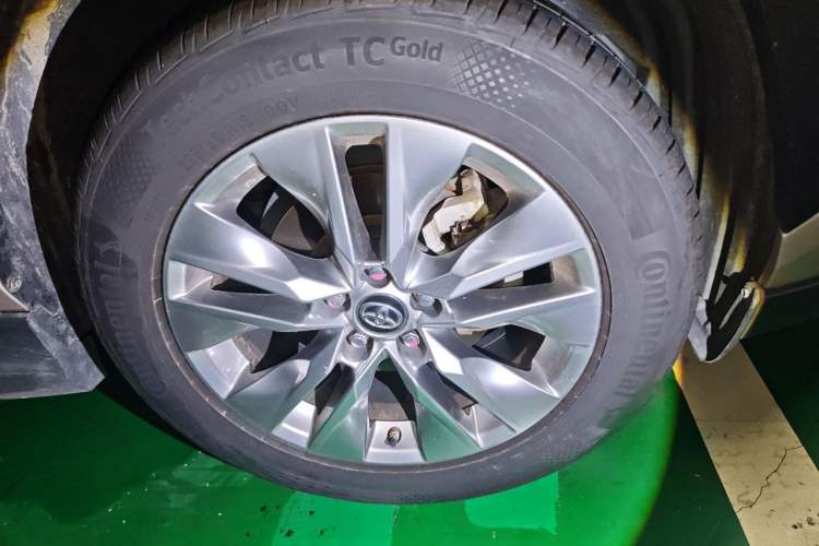 Used Toyota Wildlander 2020 Dual-Motor 2.5L E-CVT Four-Wheel Drive Luxury Edition Right Front Wheel Hub