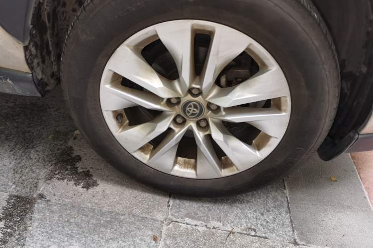 Used Toyota Wildlander 2020 2.0L CVT Two-Wheel Drive Leading Edition Right Front Wheel Hub