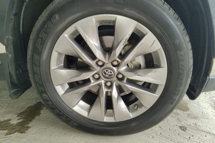 Used Toyota Wildlander 2020 Dual-Motor 2.5L E-CVT Four-Wheel Drive Luxury Edition Right Front Wheel Hub