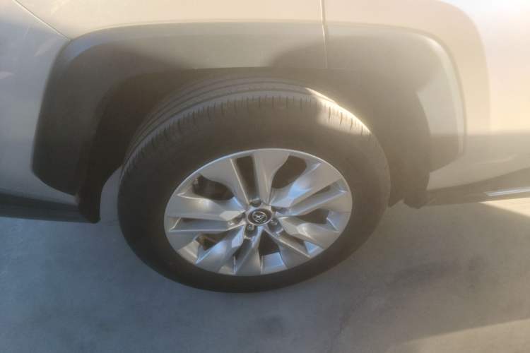 Used Toyota Wildlander 2020 2.0L CVT Two-Wheel Drive Leading Edition Right Rear Wheel Hub