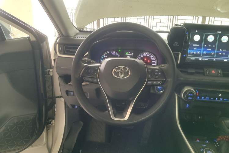 Used Toyota Wildlander 2020 Dual-Motor 2.5L E-CVT Four-Wheel Drive Luxury Edition Steering Wheel