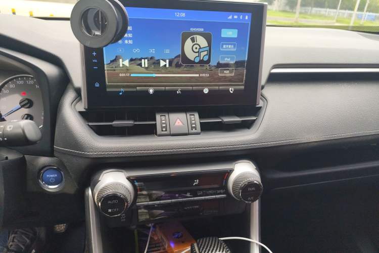 Used Toyota Wildlander 2020 Dual-Motor 2.5L E-CVT Four-Wheel Drive Luxury Edition Audio And AC Panel