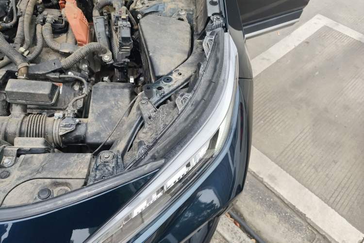 Used Toyota Wildlander 2020 Dual-Motor 2.5L E-CVT Four-Wheel Drive Luxury Edition Engine Bay Left
