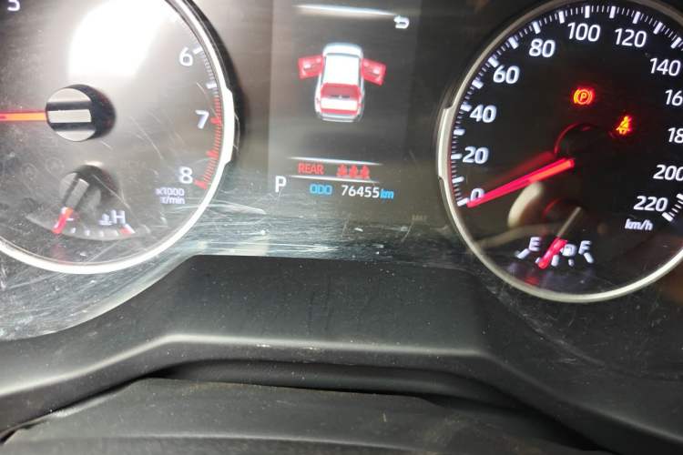 Used Toyota Wildlander 2020 2.0L CVT 4x4 Luxury Edition Odometer Close Up