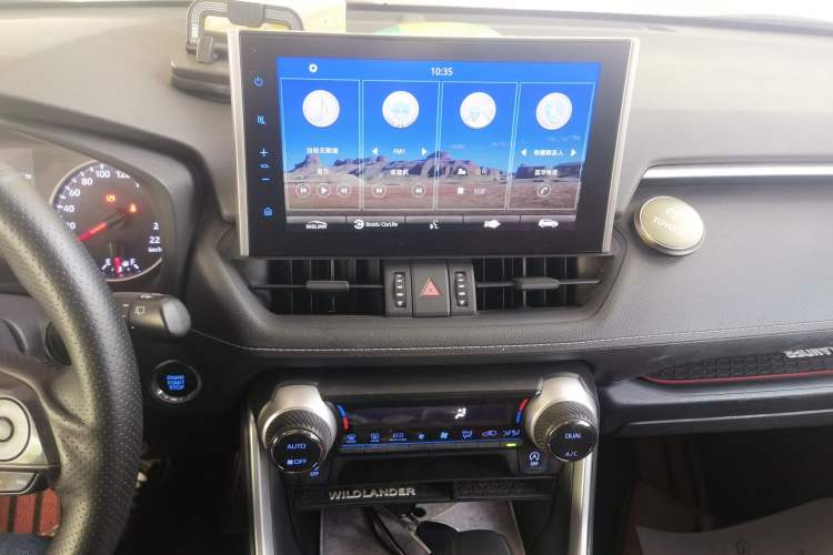 Used Toyota Wildlander 2020 2.0L CVT Two-Wheel Drive Luxury Edition Audio And AC Panel